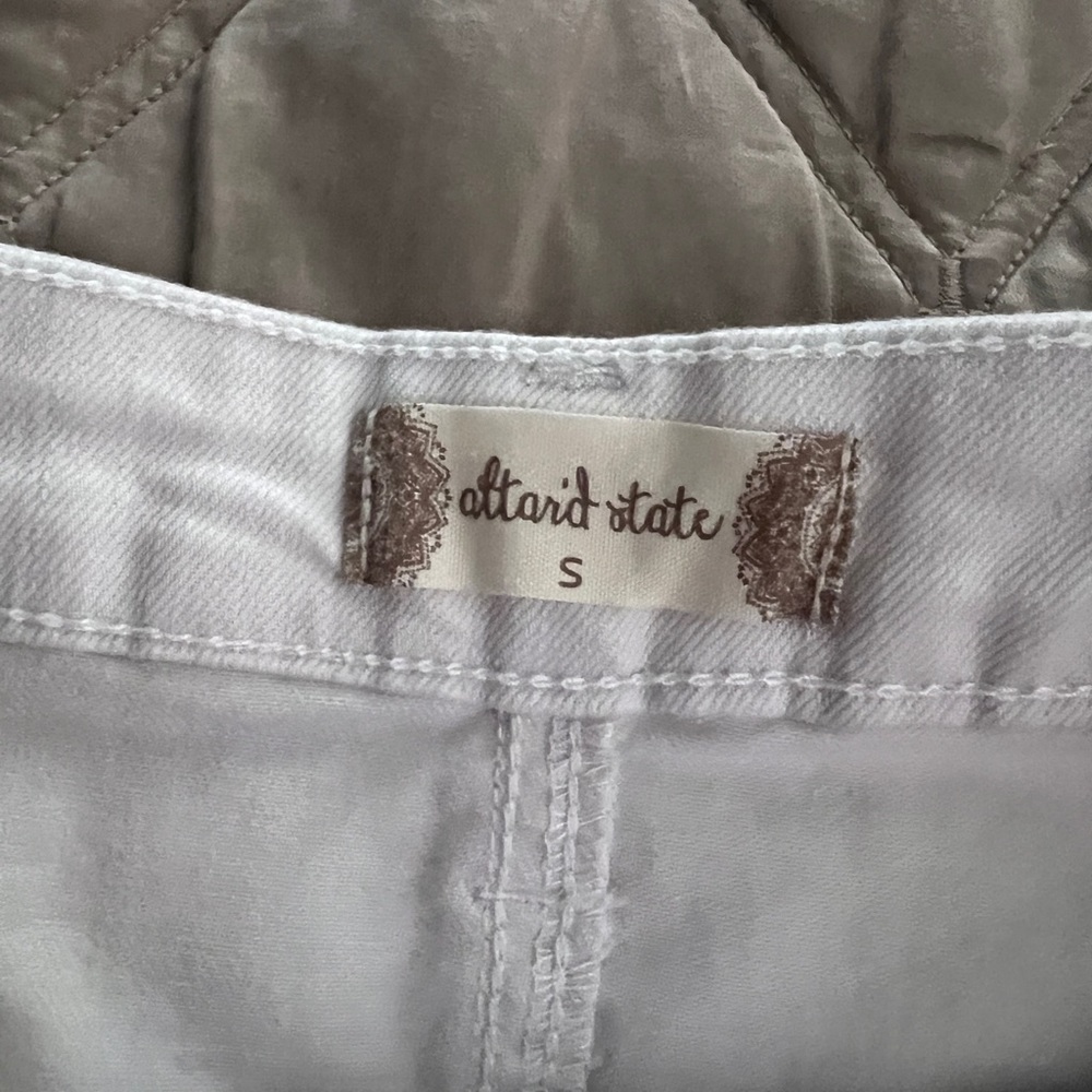 Altar’d State White denim embroidered skirt - Picture 3 of 3